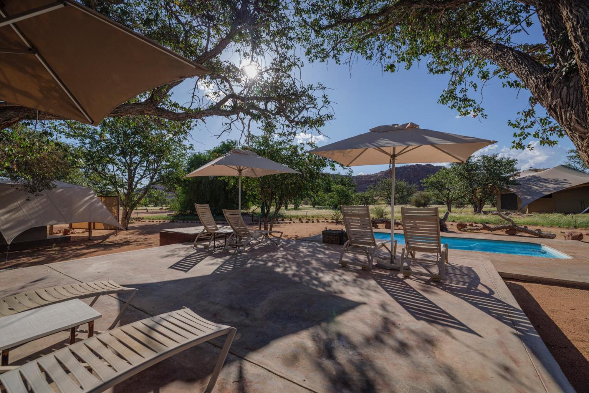 Malansrus Hotel Twyfelfontein Buitenkant foto